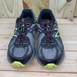 New balance leather 411v2 hot sale